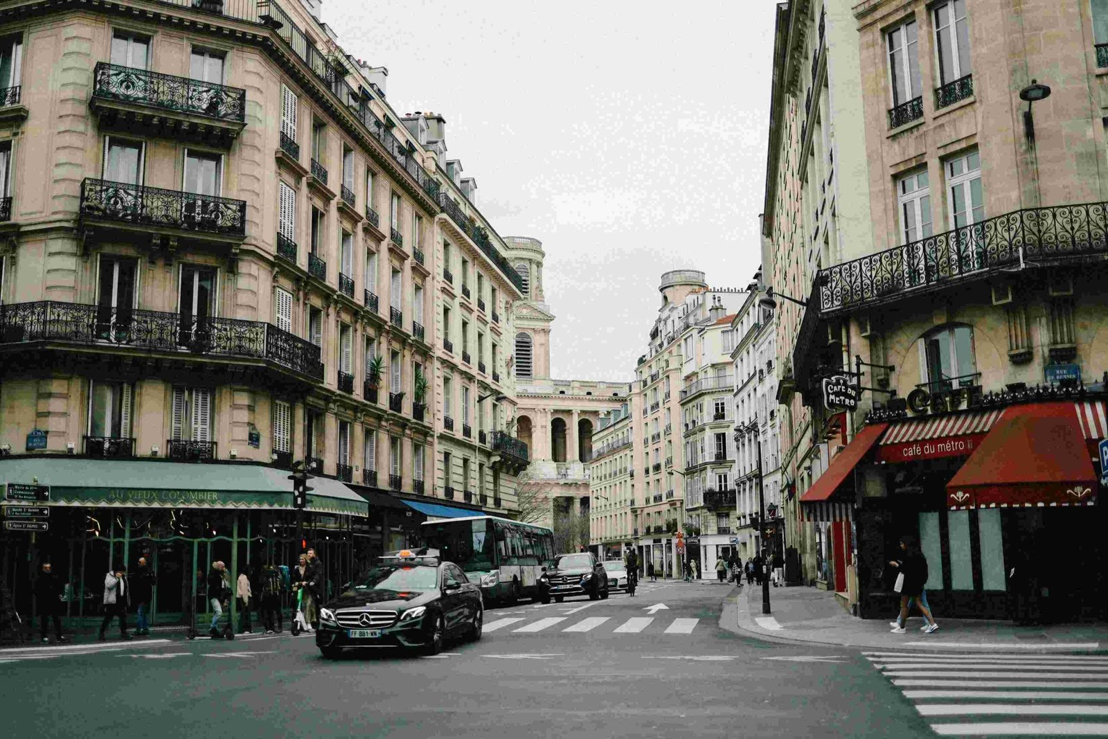 Art de vivre vs modernité : le quotidien des Français